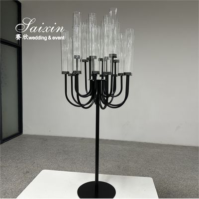 Nouveau design événement décoratif 20 bras candelabre en métal noir pour les pièces centrales de mariage